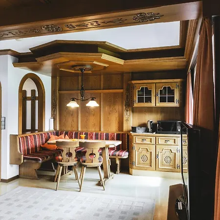 Landhaus Perktold Guest house