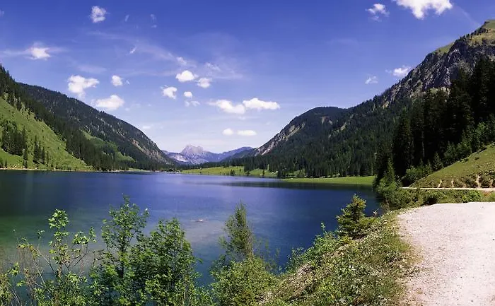 Landhaus Perktold Guest house Nesselwangle